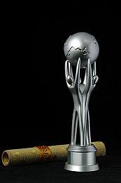 GOG喜加一！免费领取心理恐怖游戏《Lorelai》